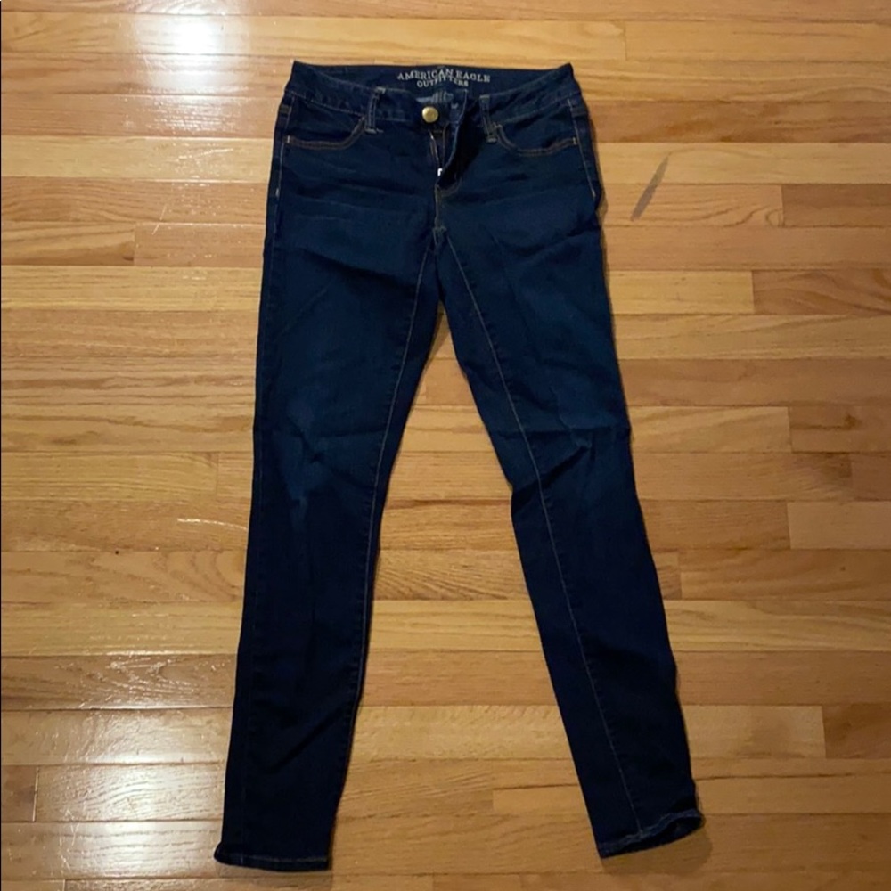 American Eagle Size 2 Skinny Jeans